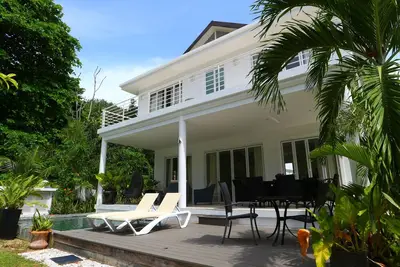 Image de Beachfront Villa Beau Vallon Beach