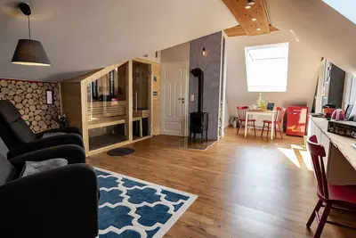 Image de Wellnessloft mit Privatsauna und Garten