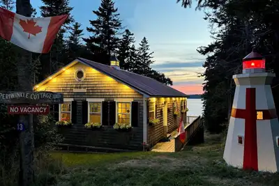 Image de Pervenche Cottage, ÎLE Campobello Sur L'Ocean Avec! ! ! véranda grillagée