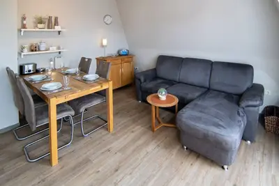 Image de Cozy vacation apartment Franziska with balcony and close to the beach in Dornumersiel