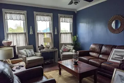 Image de 4 Bed/Bath, a porch view of Copano Bay in the serene little village of Bayside