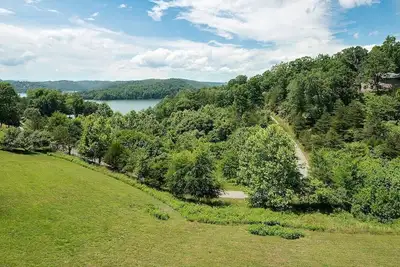 Image de Live Love Lake' summarizes it all