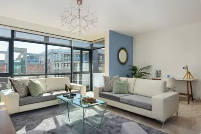 Image de Mountain and Ocean Views from this Bantry Bay Gem