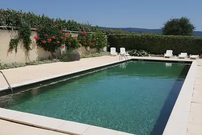 Image de Foot of Mont Ventoux, in the countryside
