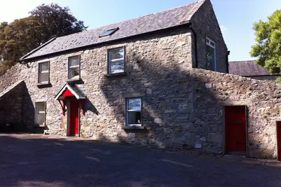 Image de 200 Year Old Stone Built Cottage