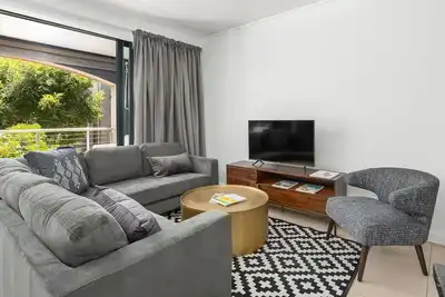 Image de Trendy Upmarket 2 Bed in De Waterkant | Wifi