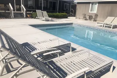 Image de J and M Retreat - New in ground heated pool 💦