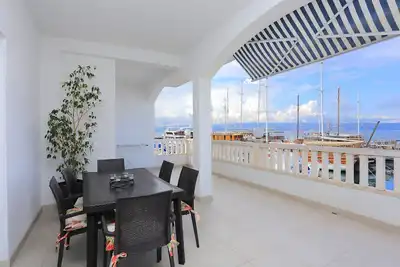 Image de Appartement de trois chambres prés de la plage Sumpetar, Omis (A-18286-a)