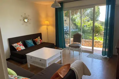 Image de Appartement lumineux, calme, face a la mer