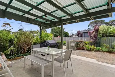 Image de Charming original beach house will bring back the memories of what Torquay once was.