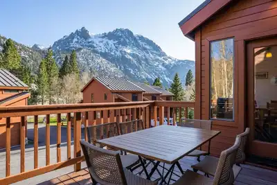 Image de Aspen Meadows #2 Sun-Filled, 3 bedroom condo
