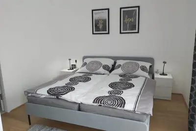 Image de Balcony/Modern close to United Nations/Donau City