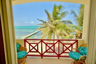 Image de Miramar #5 Gorgeous views plus pool, pier, palapa, kayaks & more!