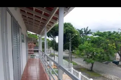 Image de big house near the beach