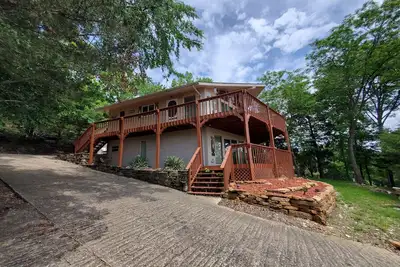 Image de Chateau Pharrview-Huge Lake View-Close to Marina-Pool-Lots of Wildlife