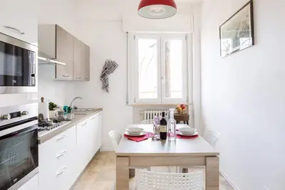 Image de Parma Railway Station Apartment with garage!