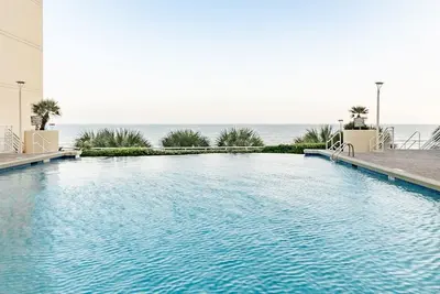 North Myrtle Beach | Seaside Escape | Pool & Beach