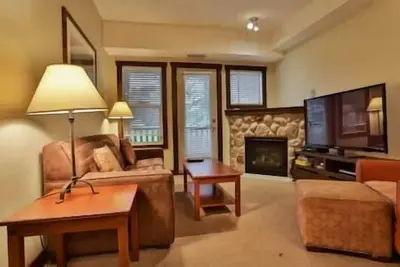 Image de Condo Hotel / Hot Tub & Steam Room / Patio