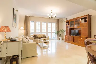 Luxury Apartment in The Soho CityCenter