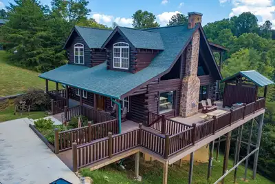 Image de Luxury Sevierville Motorcycle Friendly Mountain View Cabin Rental-Arcade table