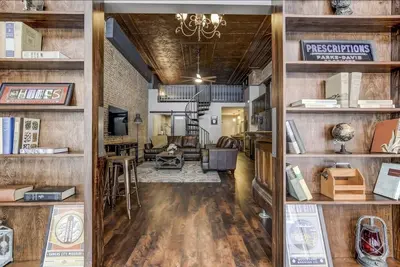 Image de Lincoln’s Loft - Speakeasy Suite