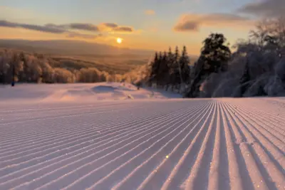 Image de Cozy Mountain Condo - True Ski in Ski out