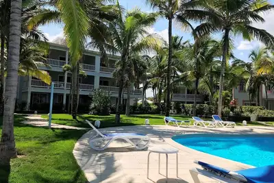 Image de Sea-views 2bd groundfloor condo with jacuzzi, quiet gated oceanfront residence