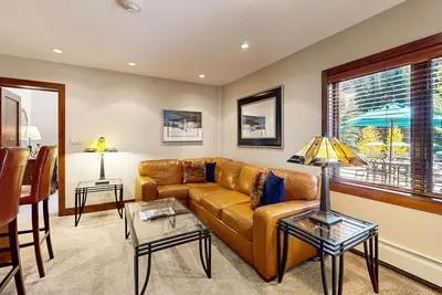 Image de Ski-in/out Lionshead home w/ fireplace, fast WiFi & shared pool/hot tubs/laundry