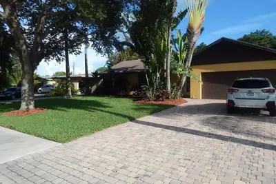 Image de Legal Beech Bum Oasis Retreat