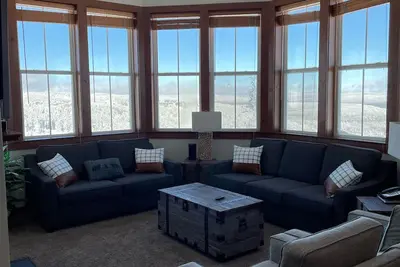 Image de Allegheny Springs Slope Side Penthouse - Amazing Views