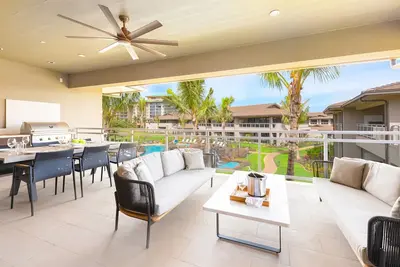 Image de Klvr welcomes you to Honua Kai Luana 11d Oceanfront Resort Resort and Pool view