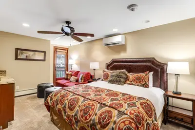 Image de Ski-in/out studio in Lionshead w/ high-speed WiFi & shared hot tub/pools/laundry