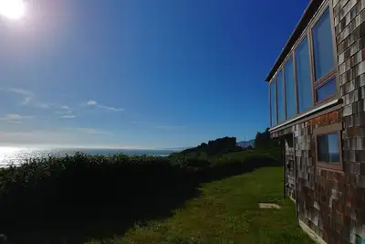 Image de Forever ocean views! Close to one of the cleanest rivers in the world & Redwoods