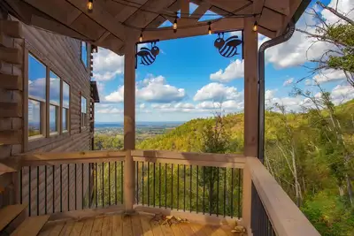 Image de Queen Bee: Spectacular Views! Home Theater, Game Room, Top Amenities, near Attractions!