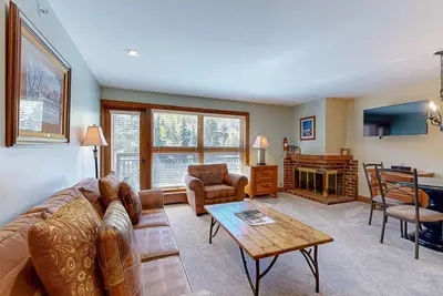 Image de Ski-In/Out Condo w/ a Fireplace, Built-In Ski Boot Dryer, Shared Pool, Hot Tubs