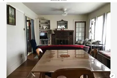 Adorable home next to stunning Wilber Park