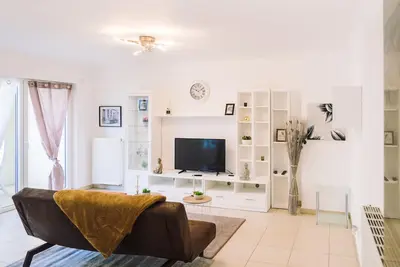 Image de Cozy Art Deco Apartment
