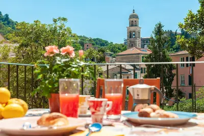 Image de Totano, appartement pour 4, avec terrasse, à 200m de la plage, vieille ville de Levanto