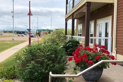 Image de Charlottetown Port waterfront 2 bedroom/2 bath ground level