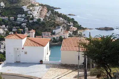 Image de Petite villa à Canyelles Roses, vue somptueuse.