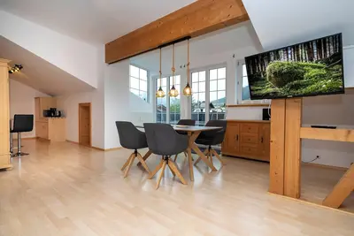 Image de Apartment with roof terrace, washing machine, cable car included in summer.