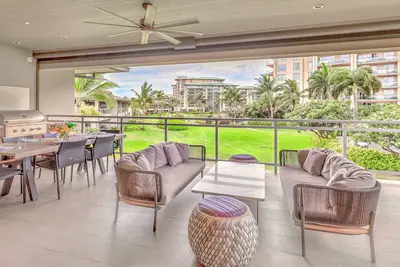 Image de Klvr welcomes you to Luana Villa 13d, Oceanfront Resort, short walk to the beach