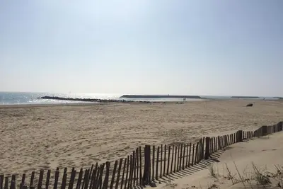 Image de walk to the beach. . .