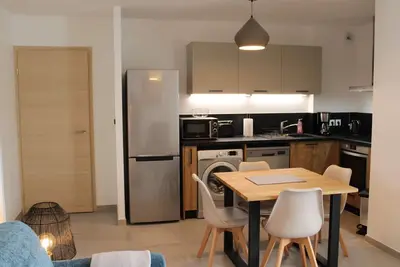 Image de Bel Appartement face au Prorel. En Centre de Ville.