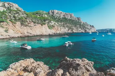 Image de Maison de vacances pour 4 personnes avec de beaux jardins et piscine