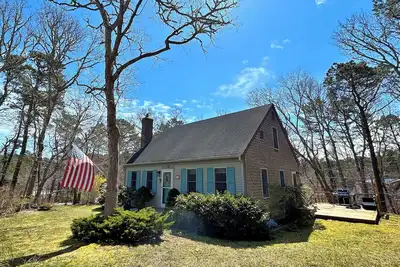 Image de Super Comfortable 3bd--Close to Duck Pond, A/C, Screen Porch, Outdoor Shower, Deck