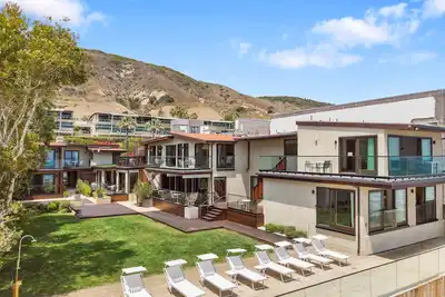 Image de Luxury Suite Steps to the Beach with Ocean View