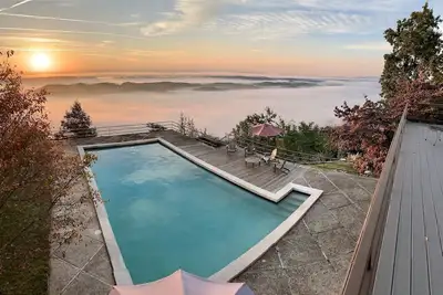 Image de Lookout Mountain Retro Pad - mountain home getaway