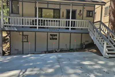 Image de Somethings old, somethings new, clean and cozy just for you.