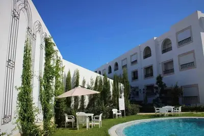 Image de Spacious luxury apartment with all mod cons with terrace & swimming pool & parking